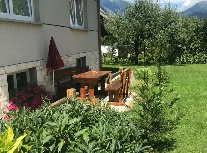 Jelovska Cesta 13